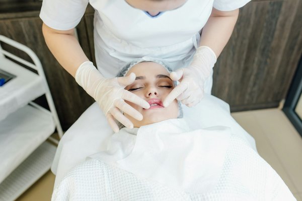 Découvrir Dr. Teresa Rotunno, spécialiste en chirurgie plastique